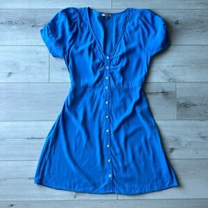 Madewell v-neck button front mini dress with puff sleeves. Size 4 Cerulean blue